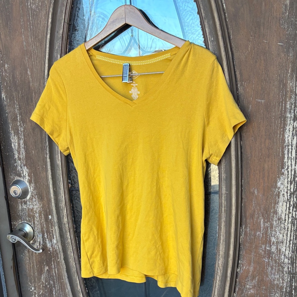 St John’s Bay Essential Tee! XL